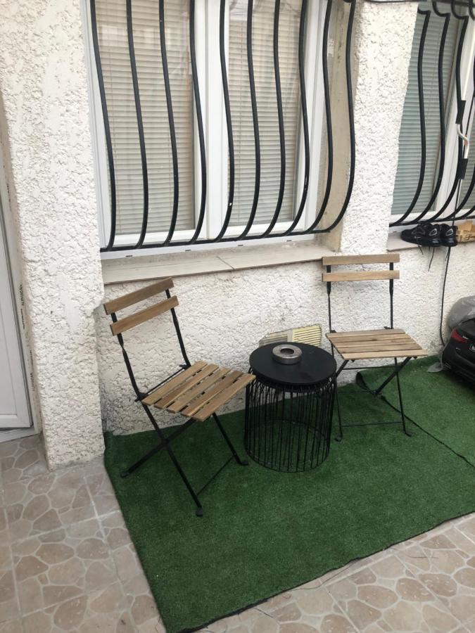 Studette Independant Avec Terrasse-Climatisation Apartment Marseille Bagian luar foto